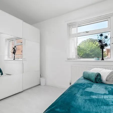 Сasa de vacaciones Modern 4 Bedroom Ideal For Contractors, Groups And Families ,free Parking For Multiple Vehicle's Birmingam